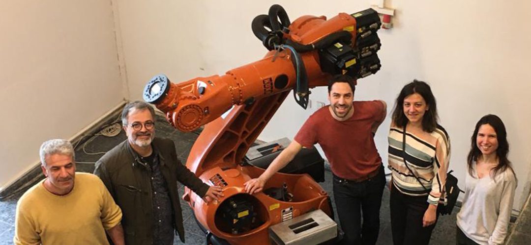 KUKA KR 2100